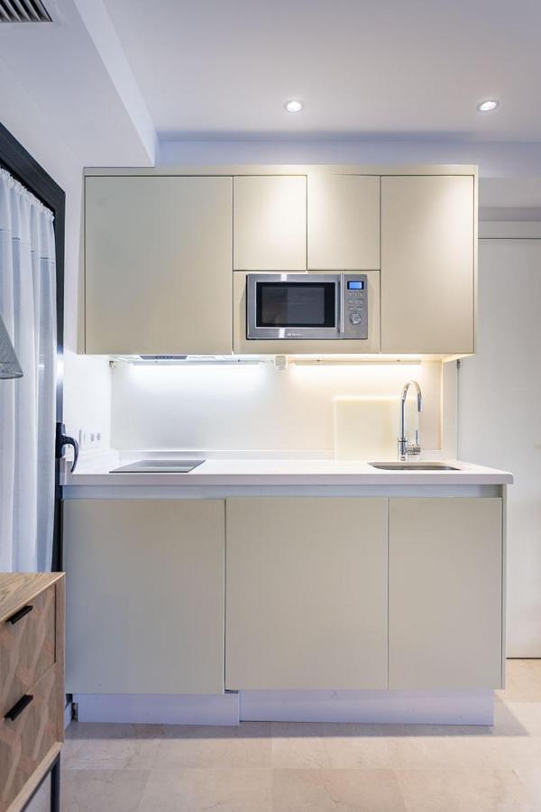 Apartamento Living By Cathedral Sevilla Bagian luar foto
