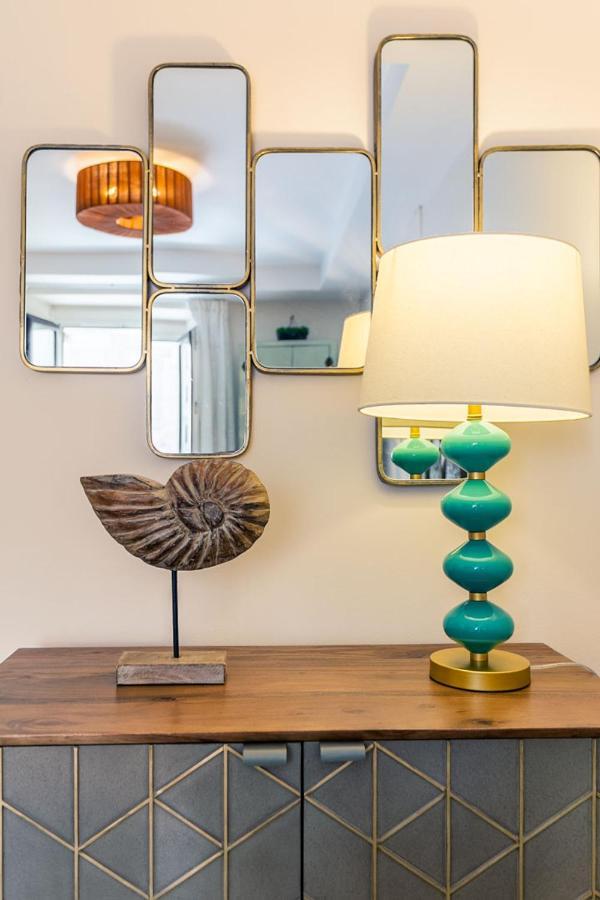 Apartamento Living By Cathedral Sevilla Bagian luar foto