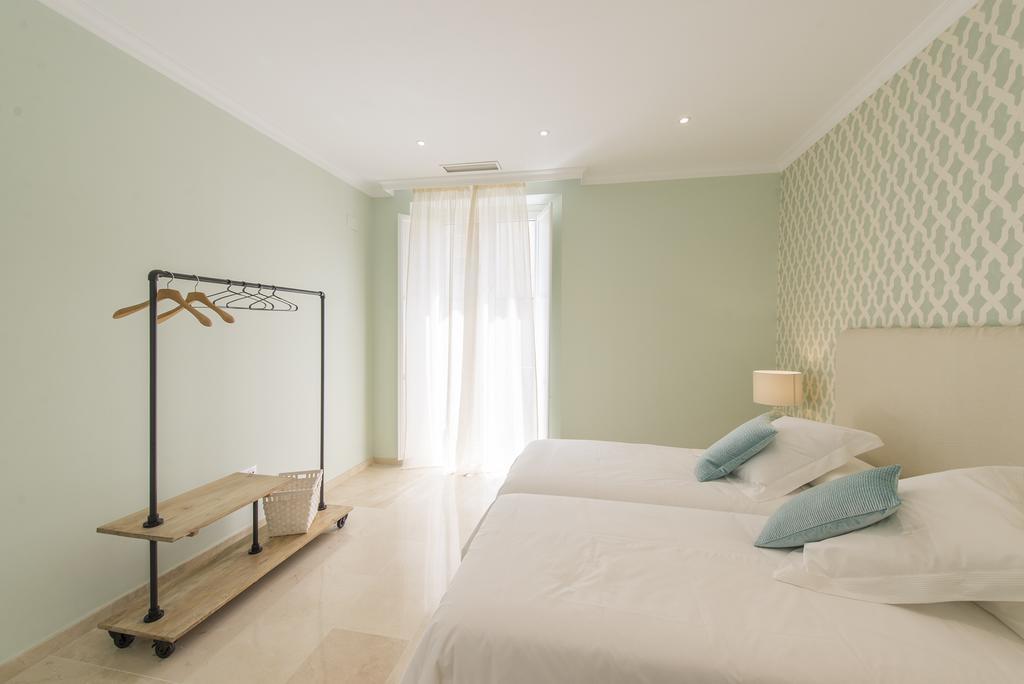 Apartamento Living By Cathedral Sevilla Bagian luar foto