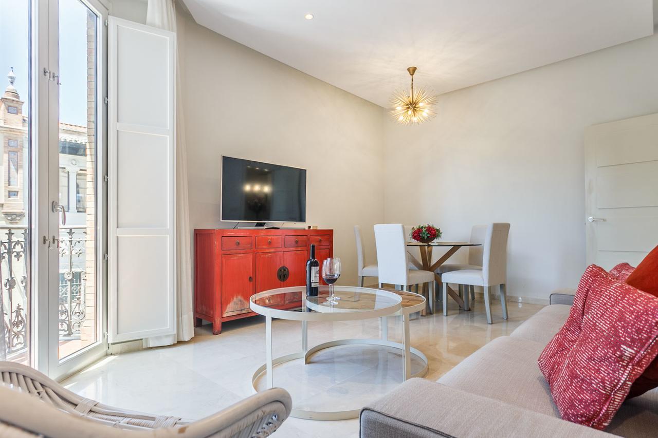Apartamento Living By Cathedral Sevilla Bagian luar foto