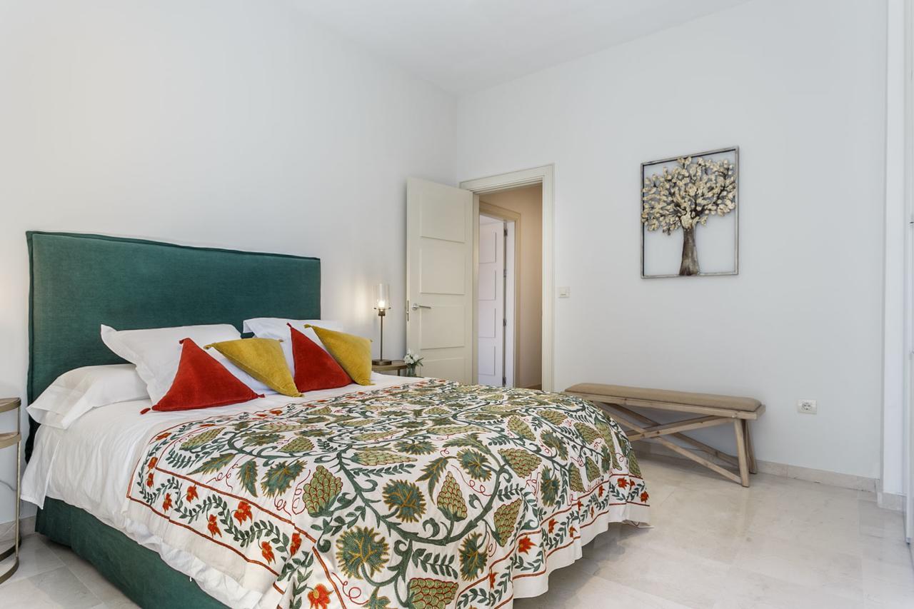 Apartamento Living By Cathedral Sevilla Bagian luar foto